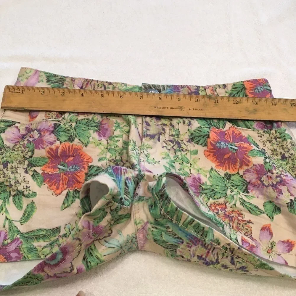 Ashley tropical pattern shorts size 1 tan beige with floral tropical des…