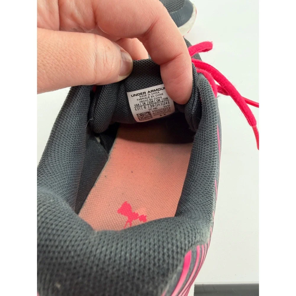 Under Armour thanks checking