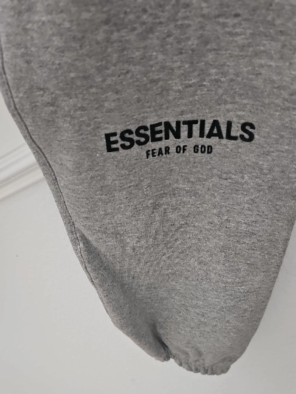 Essentials unisex classic