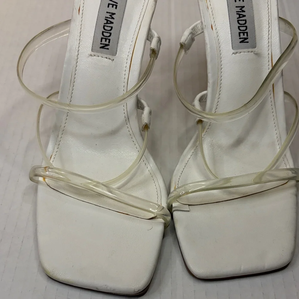Steve Madden look or