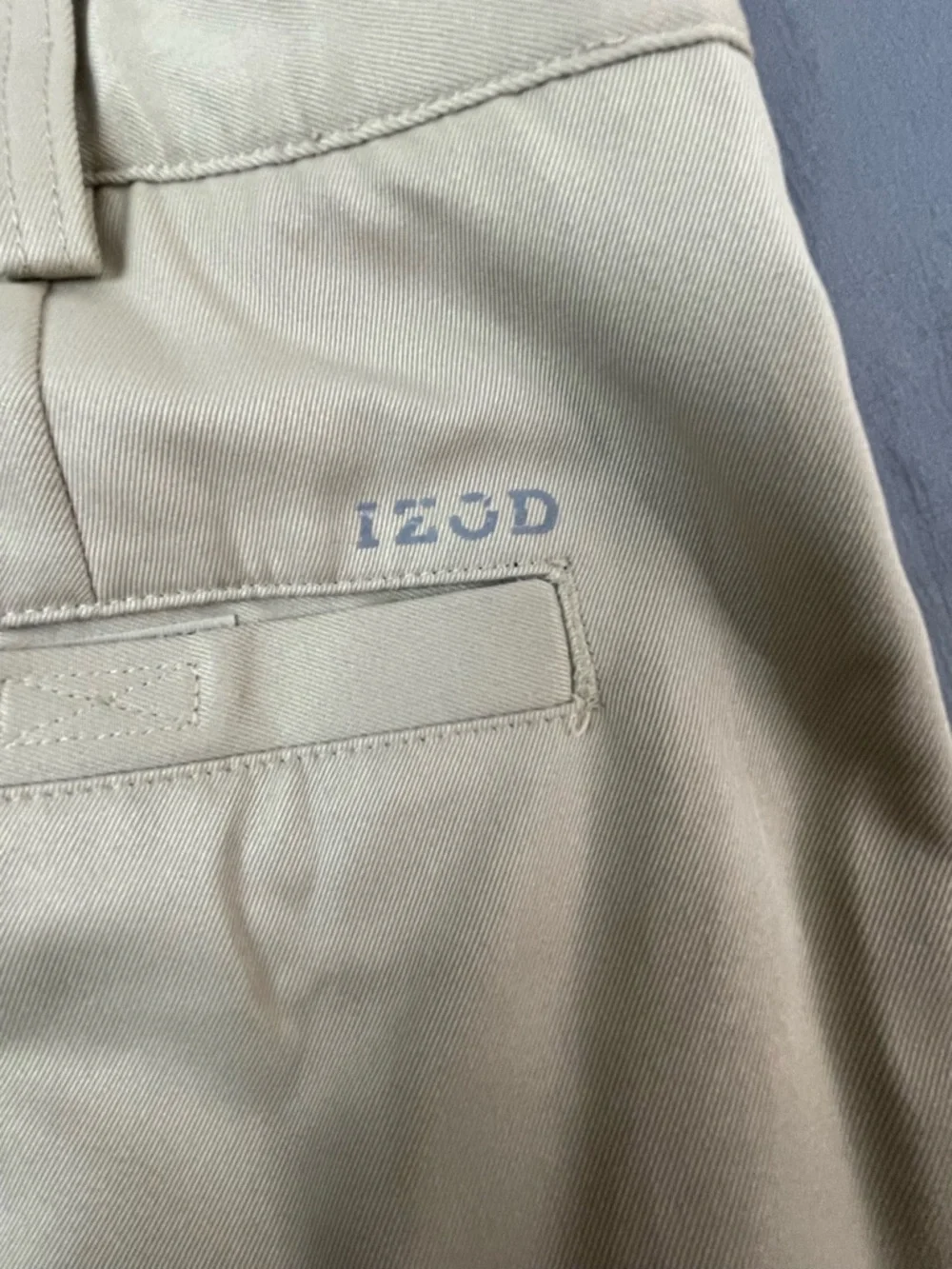 Izod golf shorts