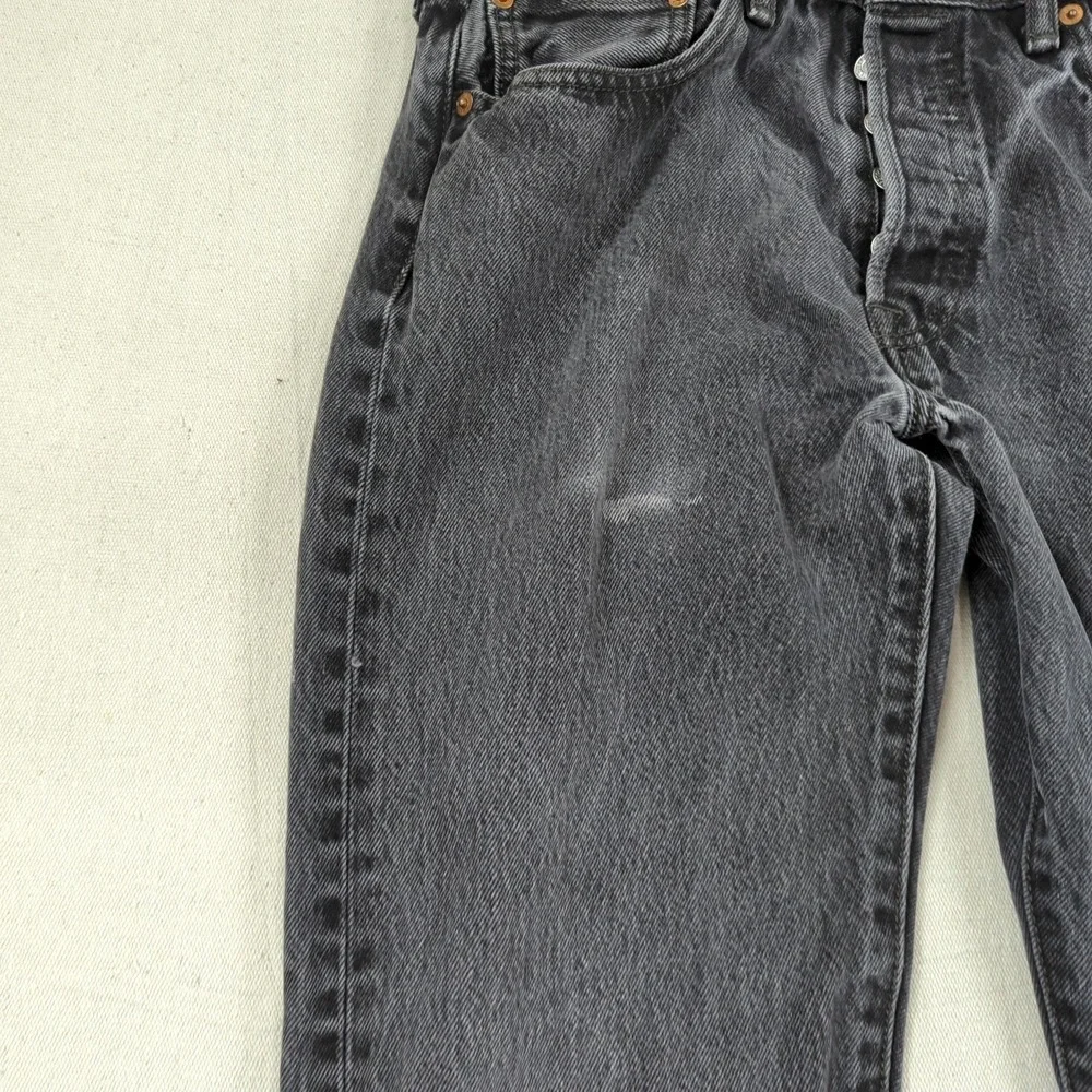 Levis tag says