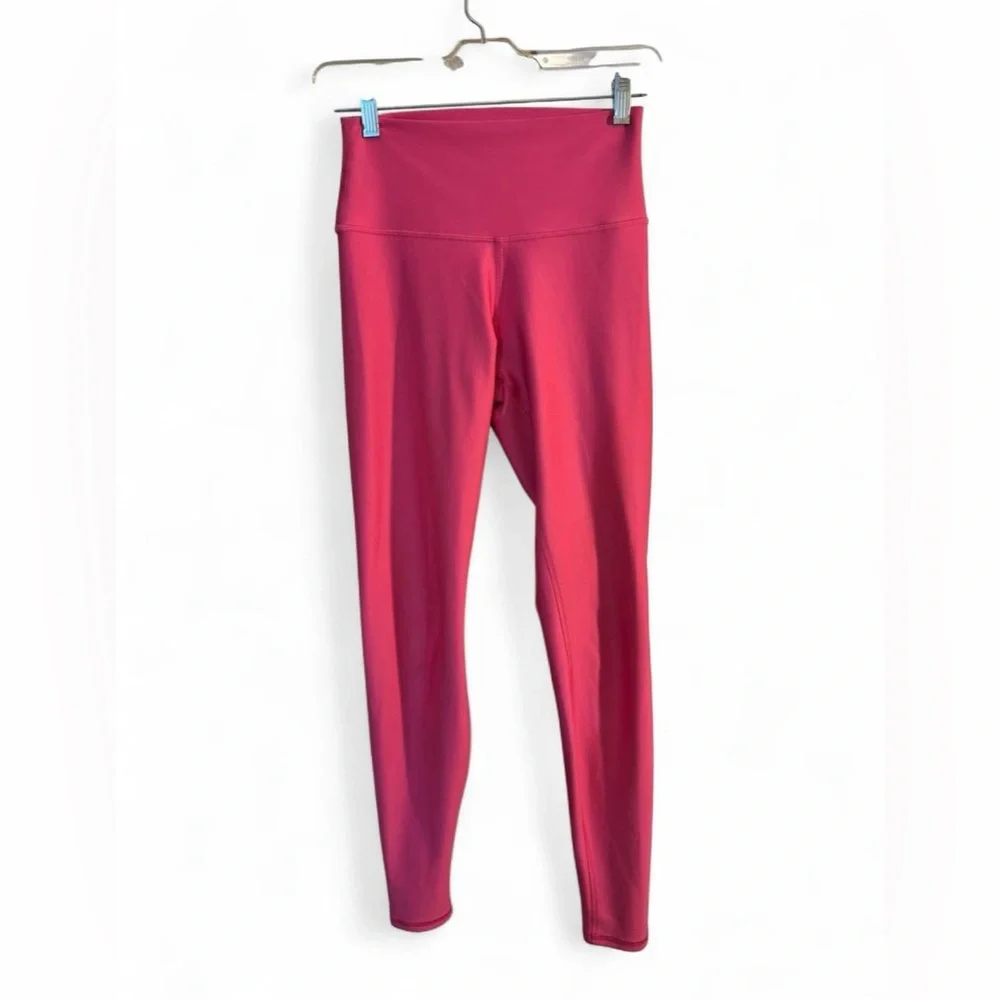 ALO Yoga vibrant hot