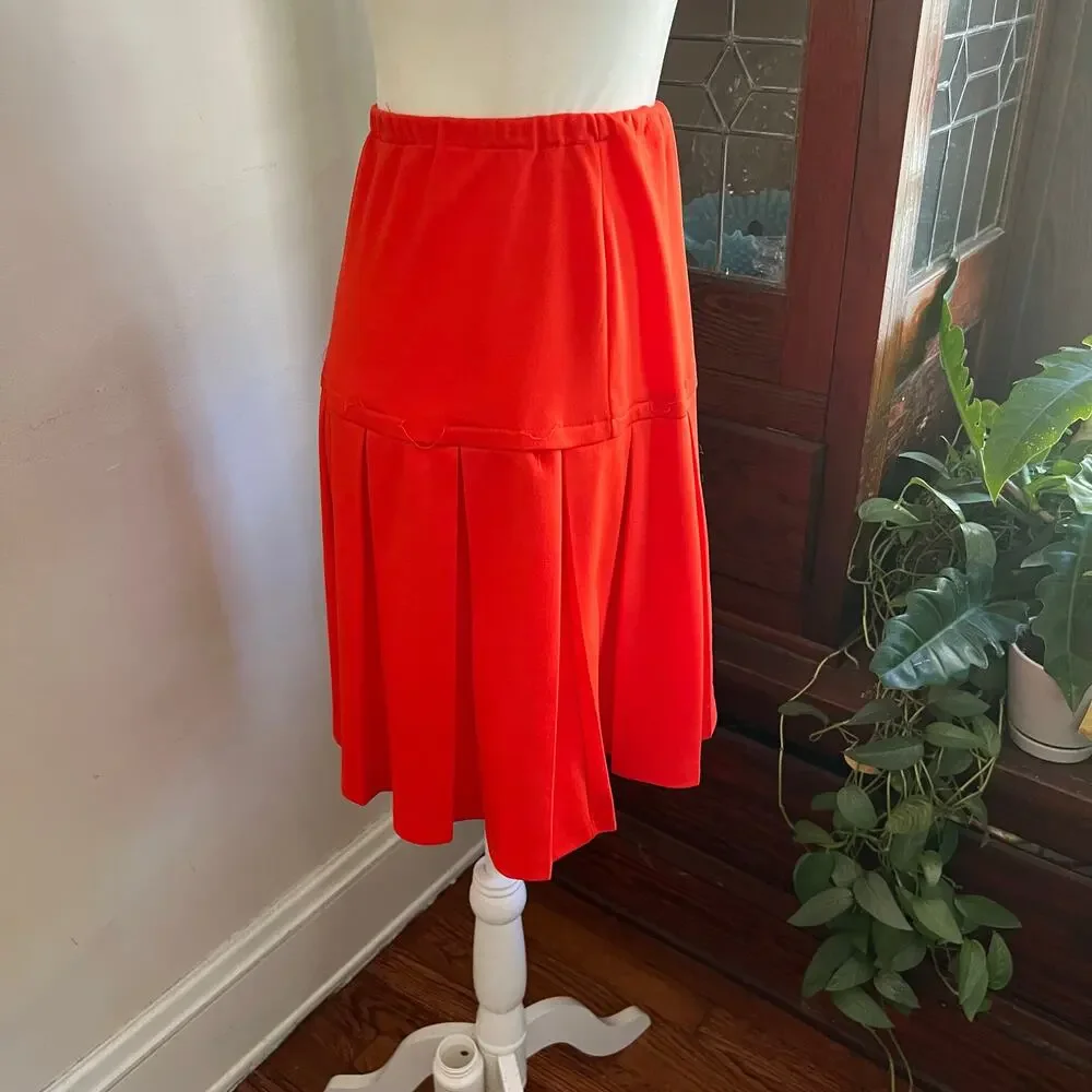 Act Iii vintage red