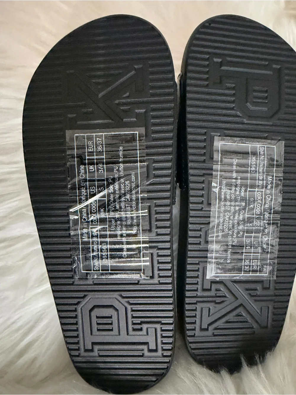 Victoria's Secret PINK Black Patent Slide Sandals
