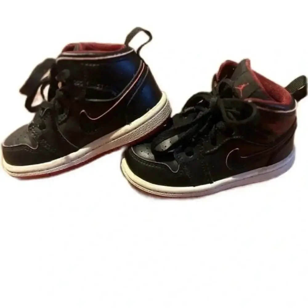 Like New Black Nike Air Jordans Toddler Size 6