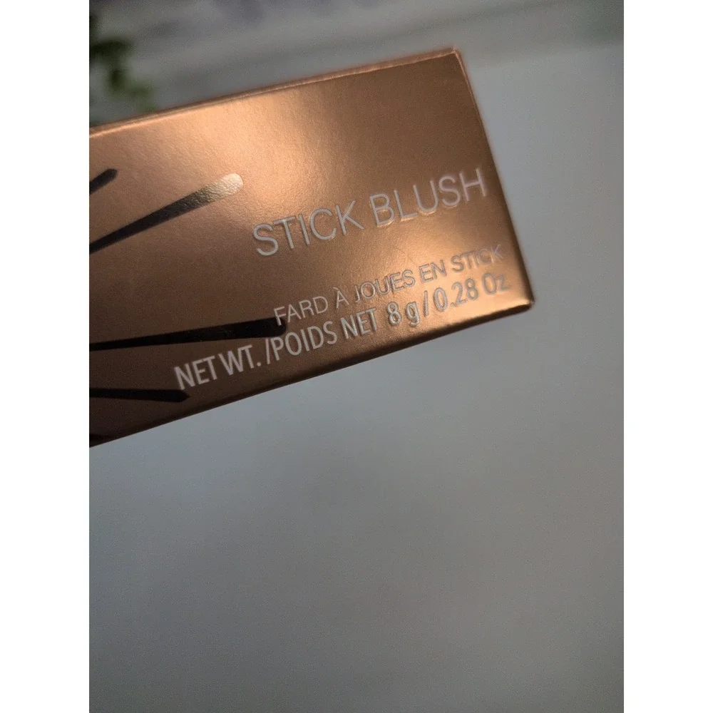 Anastasia Beverly Hills well so into