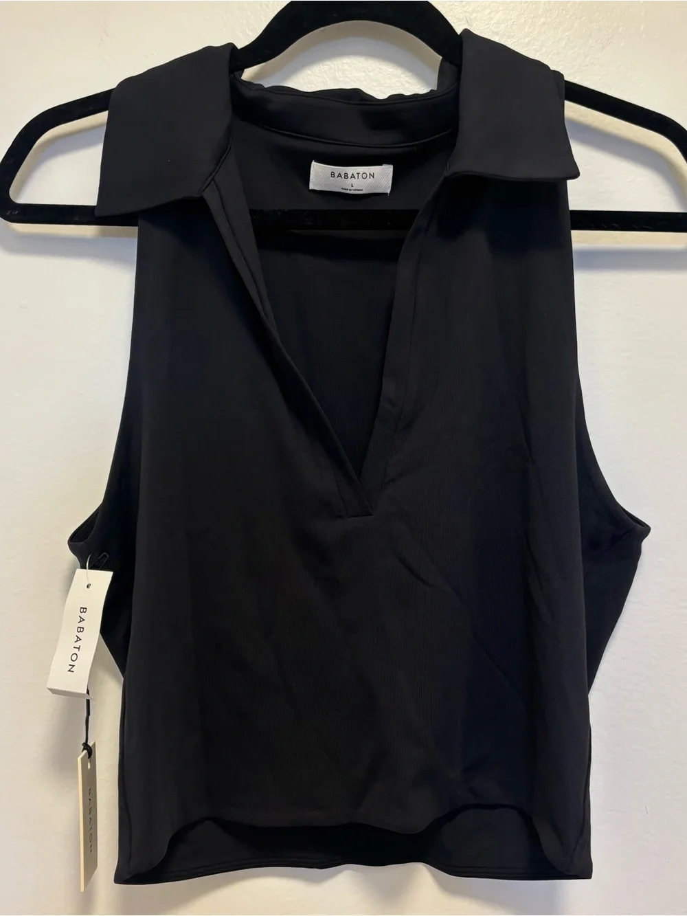 NWT Aritzia Babaton Black Polo Sleeveless Collared Top