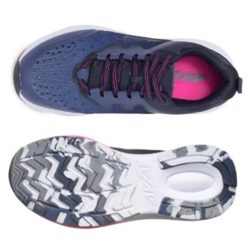 Avia brand new