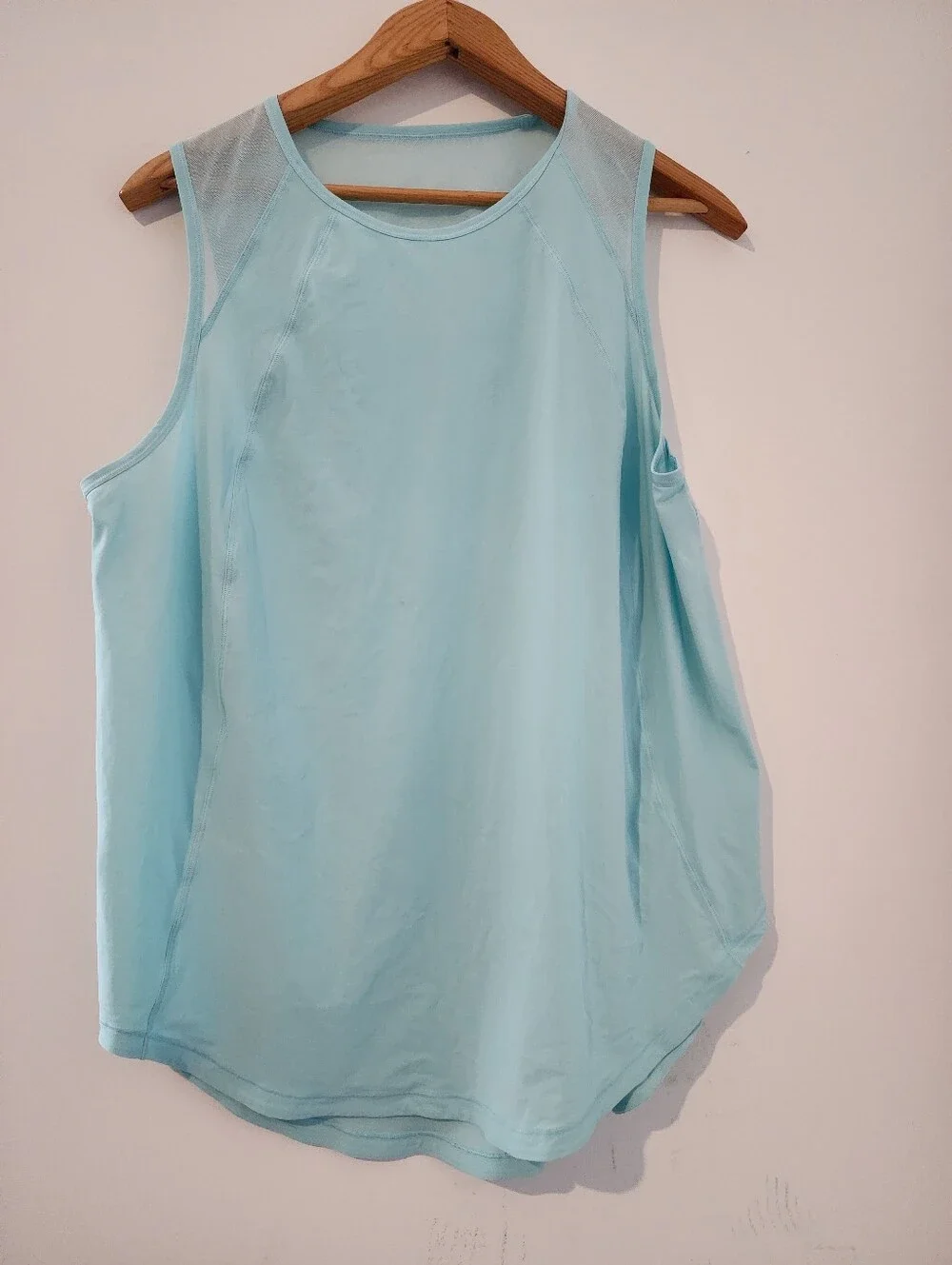Lululemon Sculpt Tank Top Women Size ? Light Blue Mesh Back Vent Activewear READ