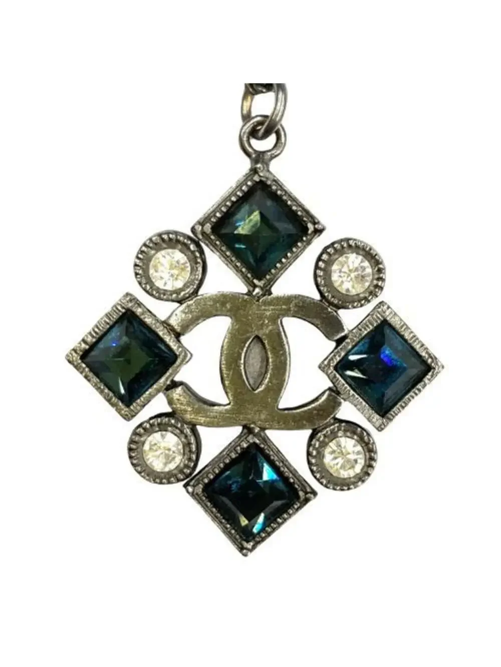 CHANEL elevate your