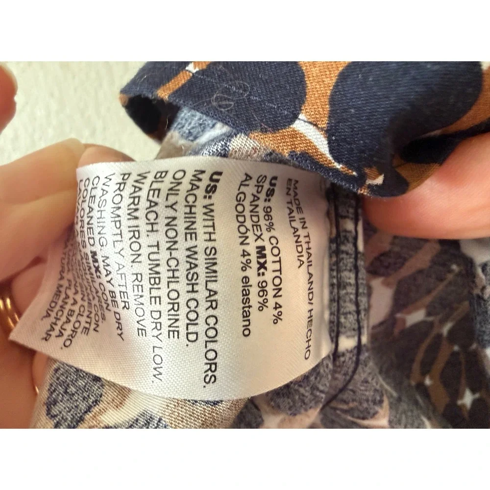 Chicos polished button
