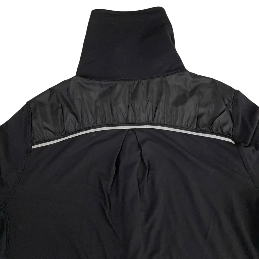 lululemon athletica covering sleeve sweat