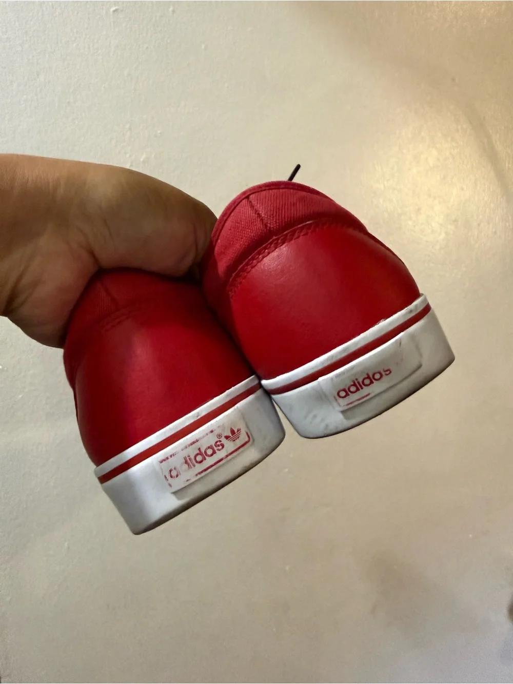 N/A bright red