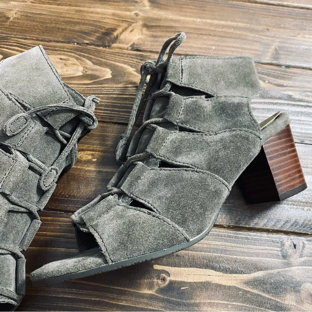 Vionic bristol suede