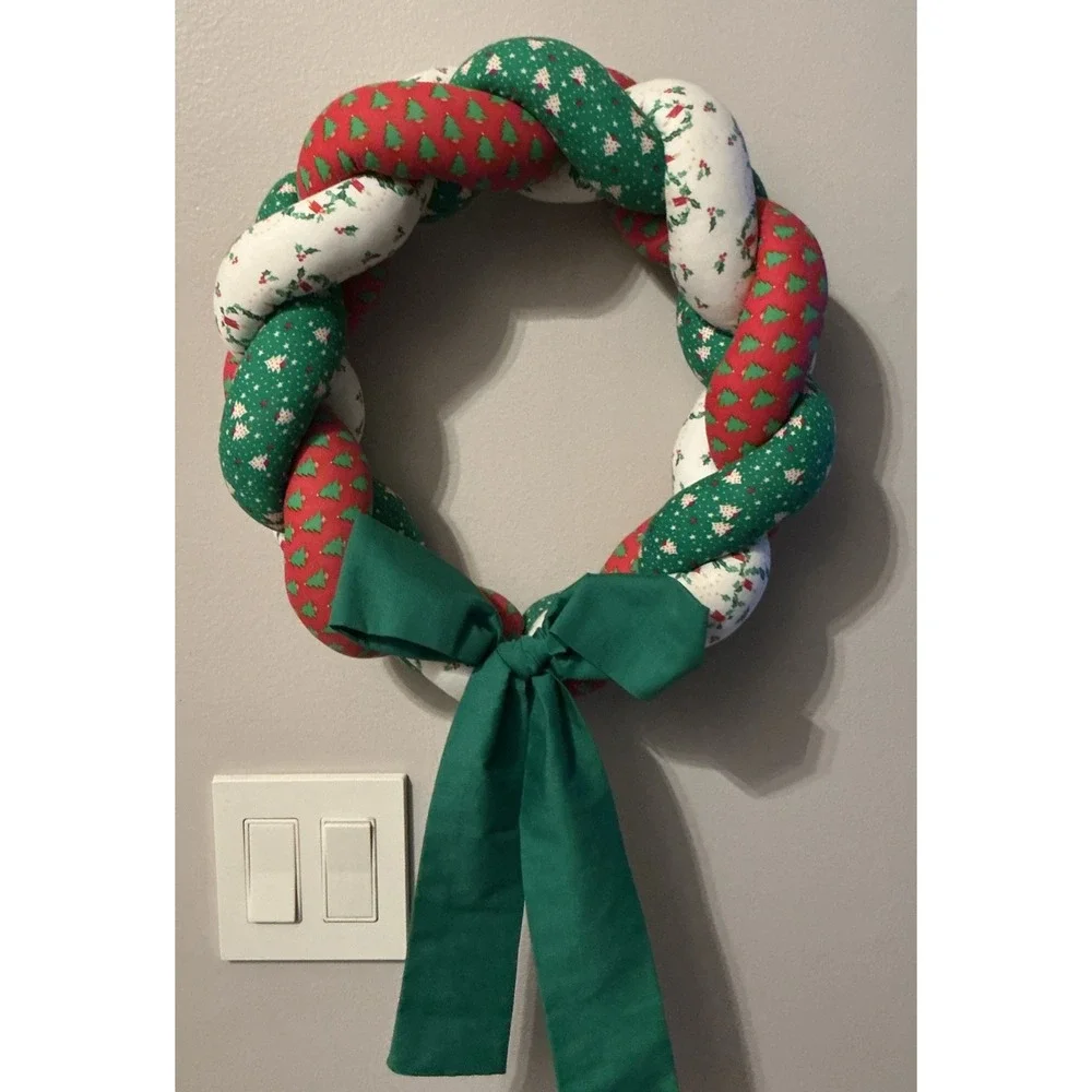 Vintage Handmade Braided Christmas Wreath Festive Red Green White Fabric,‎ Bow