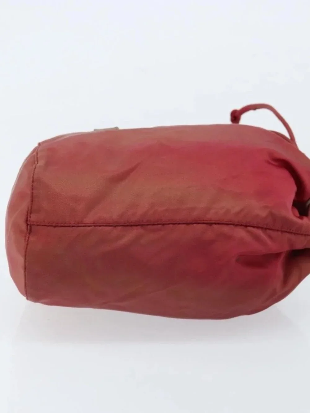 Prada brand	prada color	red