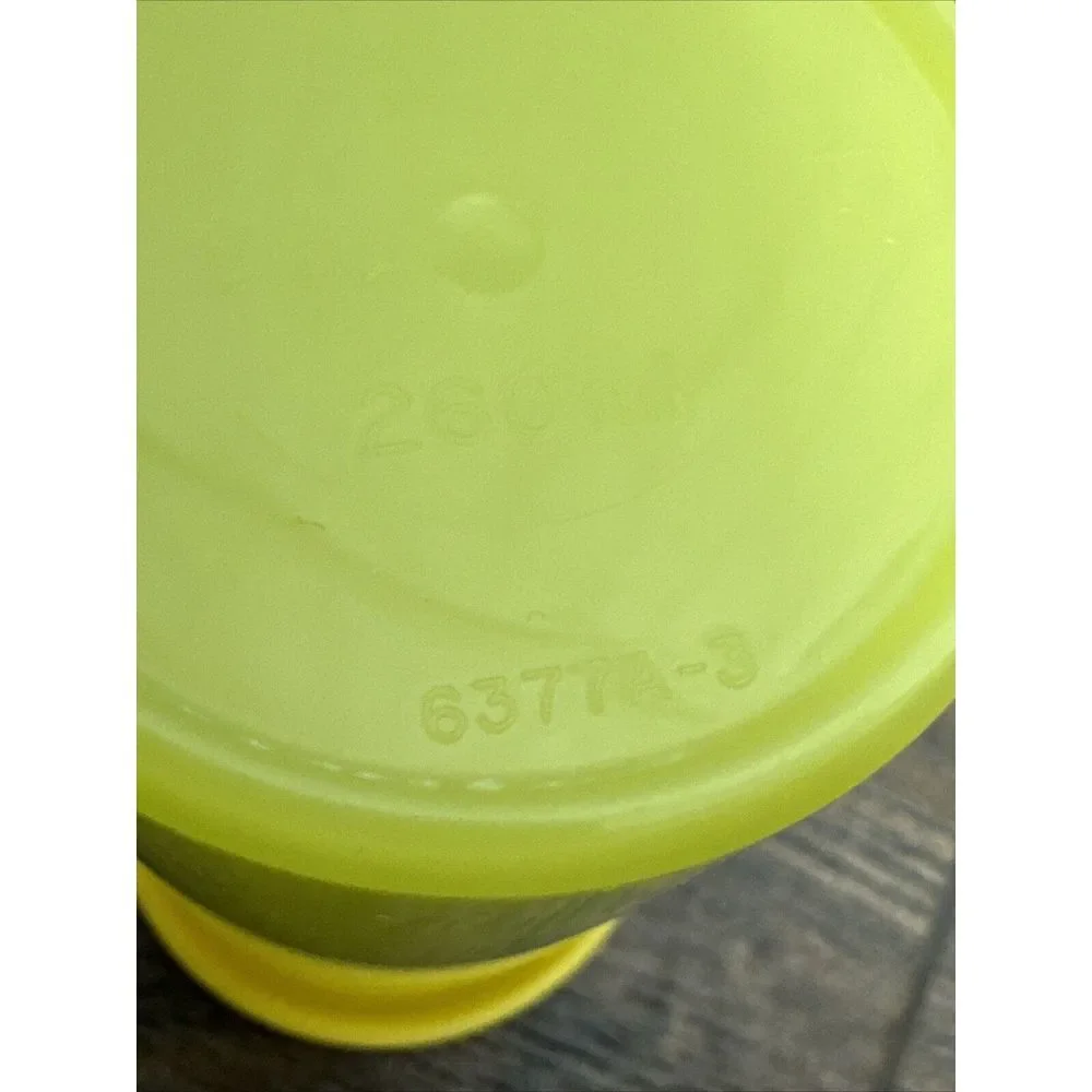 Tupperware vintage oz