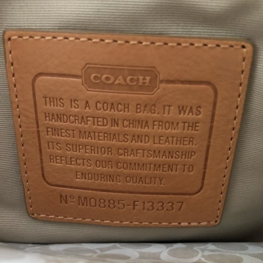 Coach f13337 signature