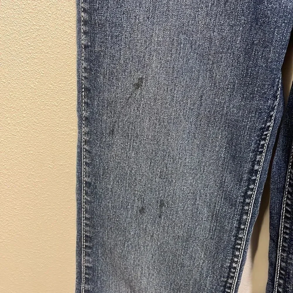 Wrangler stains side