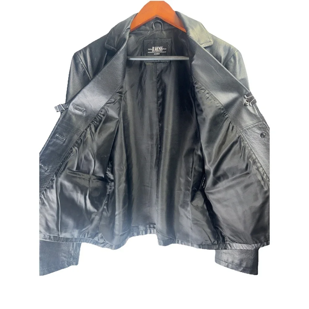 Tailor B. Moss moss black