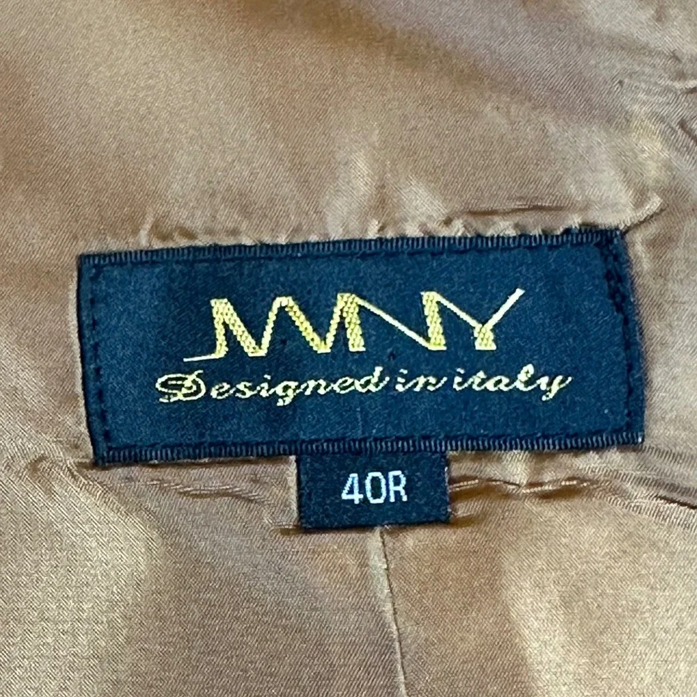 Johnny Wear New York smoke details