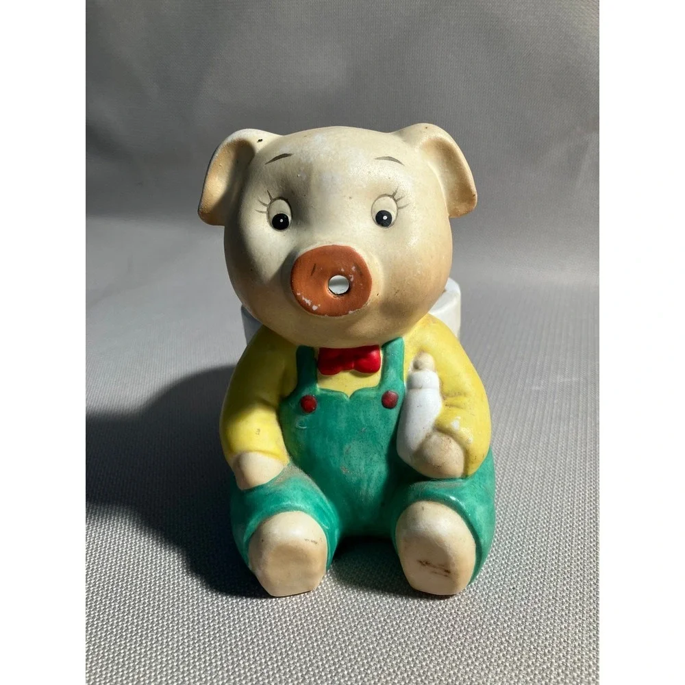 Pig Wearing Overalls Planter Yellow‎ Green Heart Baby Bottle Matte No Chips