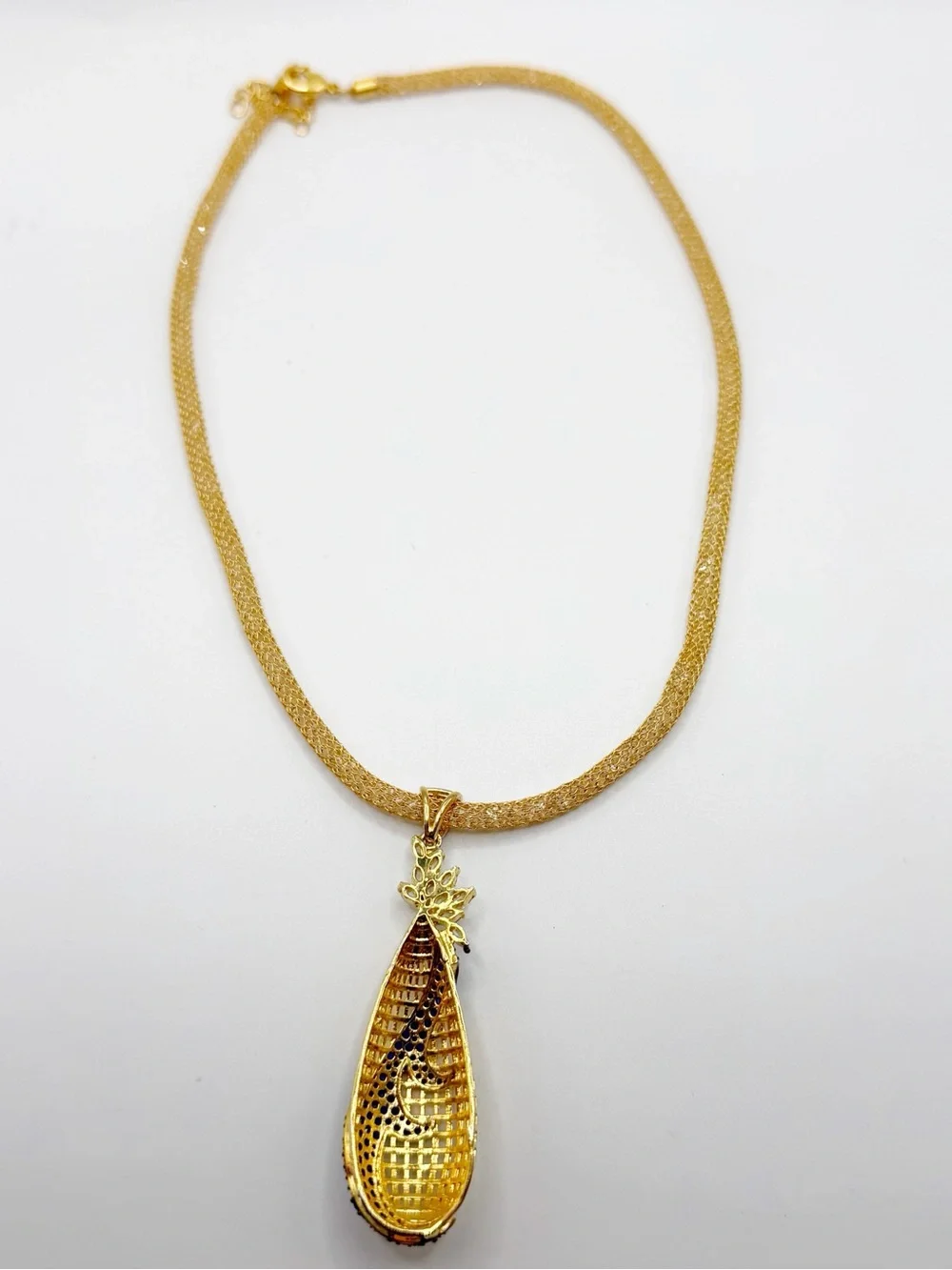 N/A goldtone mesh