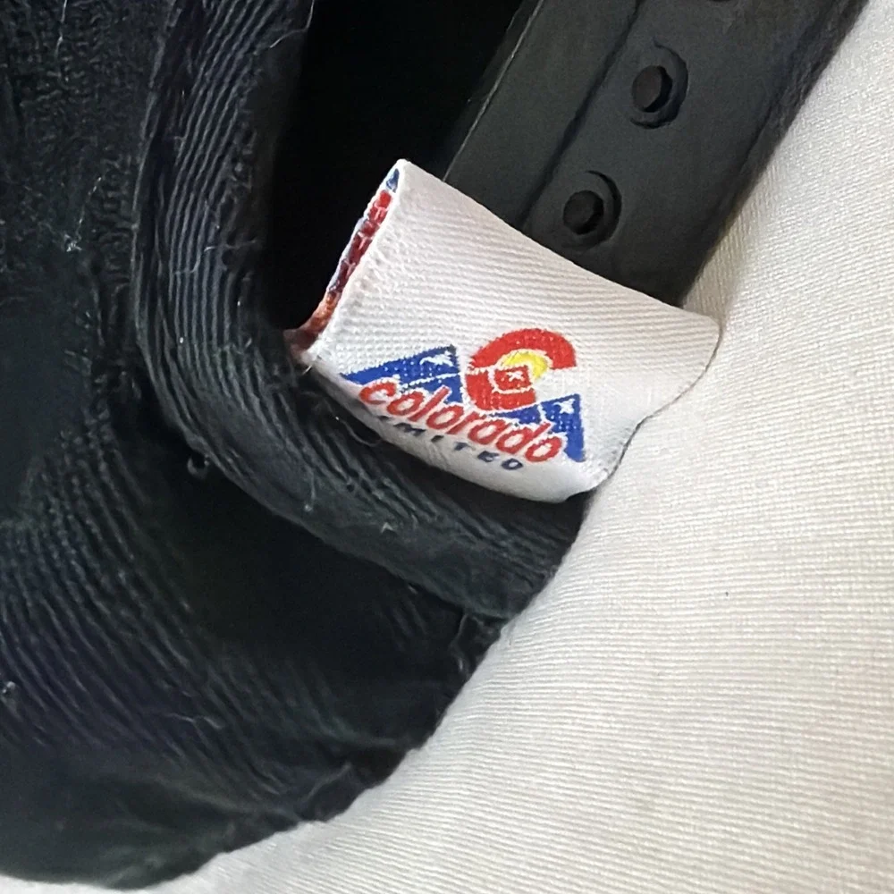 Colorado Threads smoke free