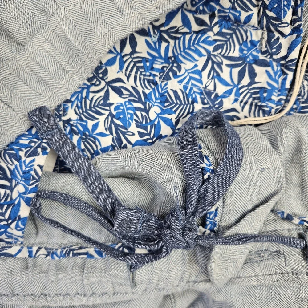 Tommy Bahama waist see