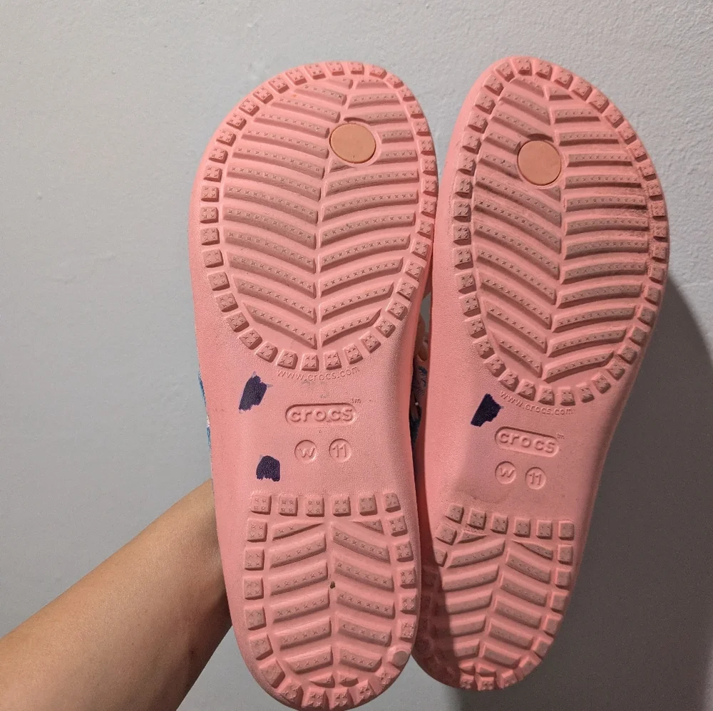 CROCS same ships holidays