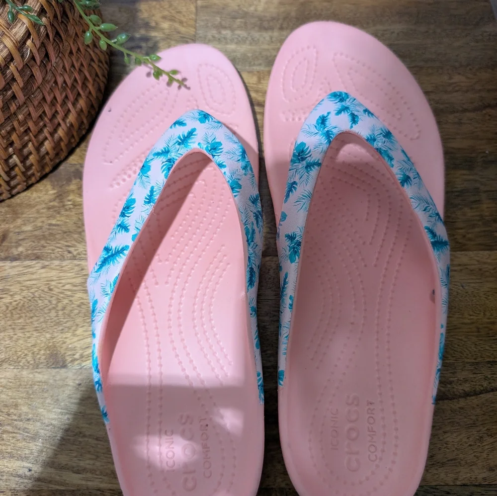 CROCS 11 next day