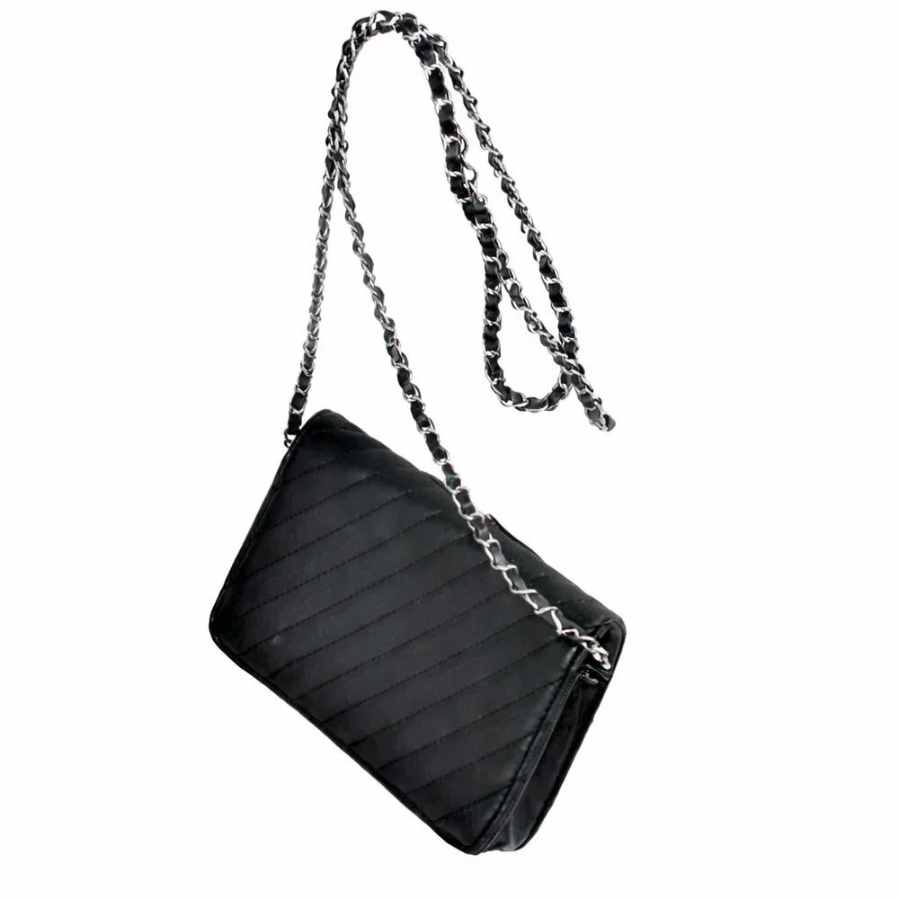 Badgley Mischka excellent not