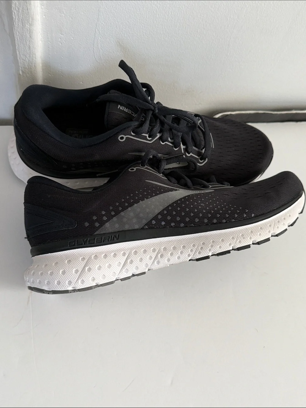 Brooks glycero running