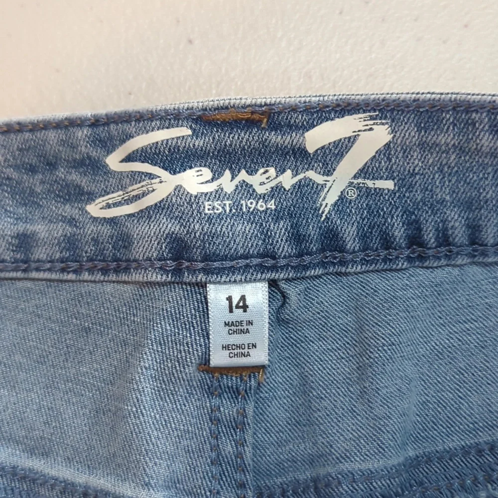 Seven7 brand new