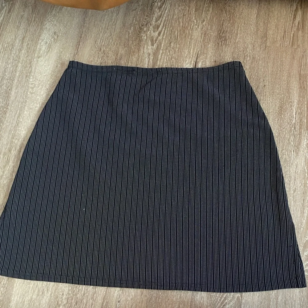 Derek Heart stylish black