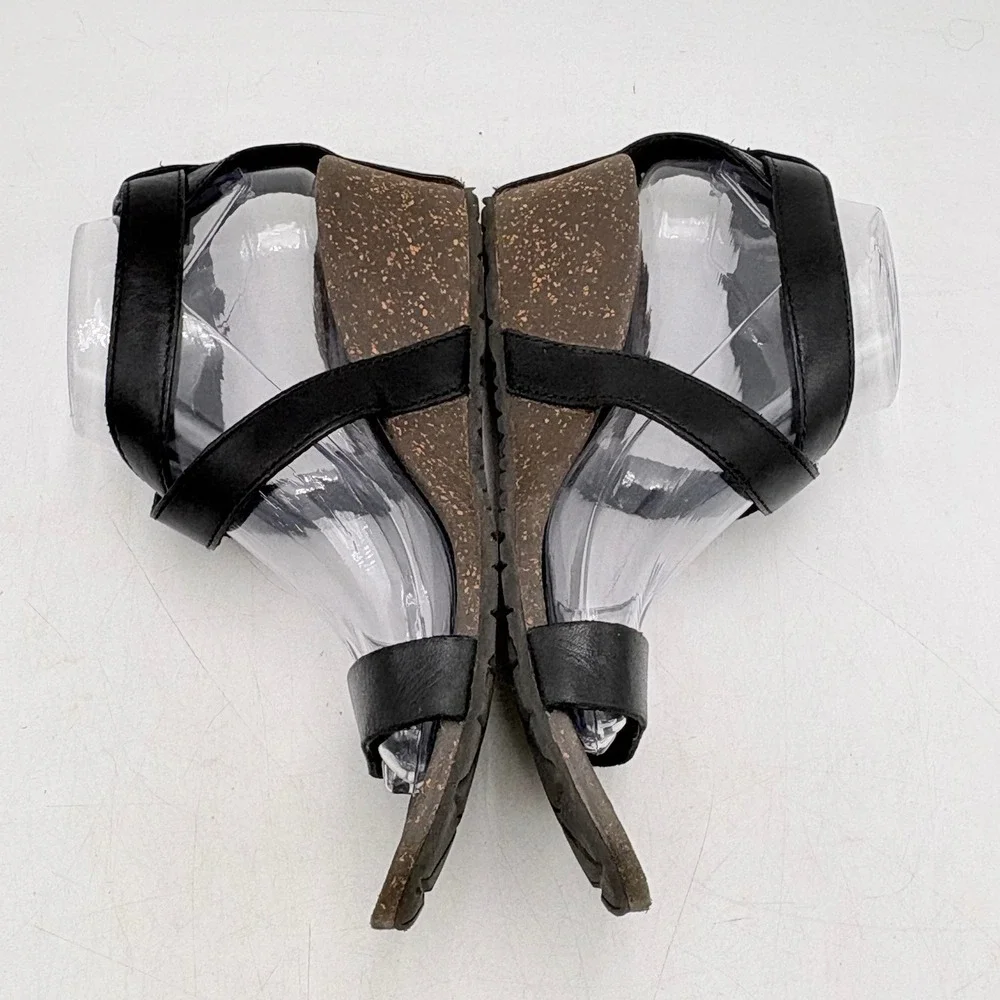 Teva these wedge