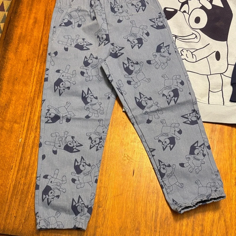 Bluey adorable includes navy