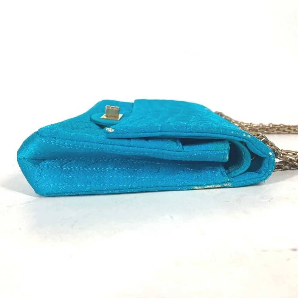 CHANEL blue shoulder
