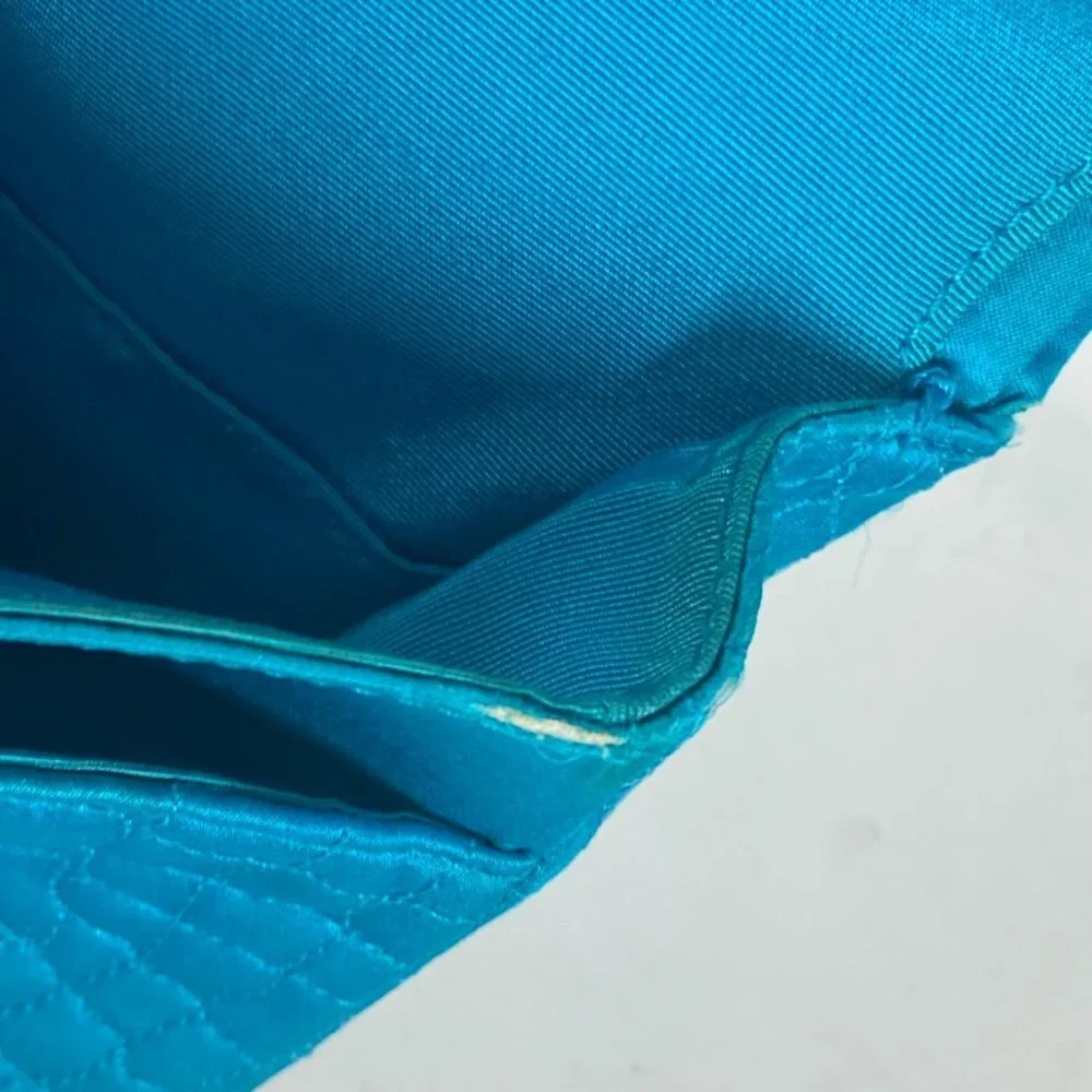 CHANEL blue shoulder
