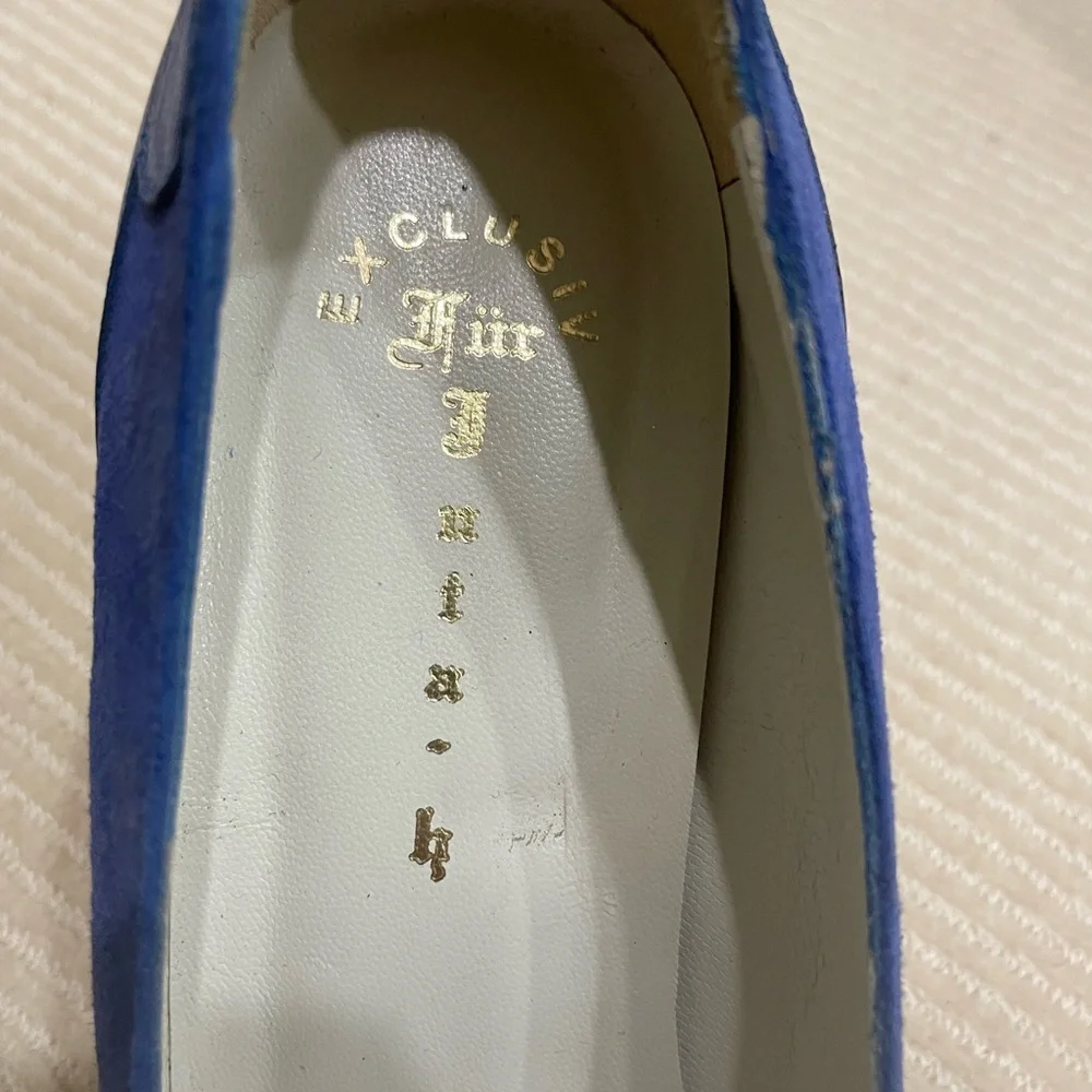 Womens Blue Suede And Leather Pump Heel