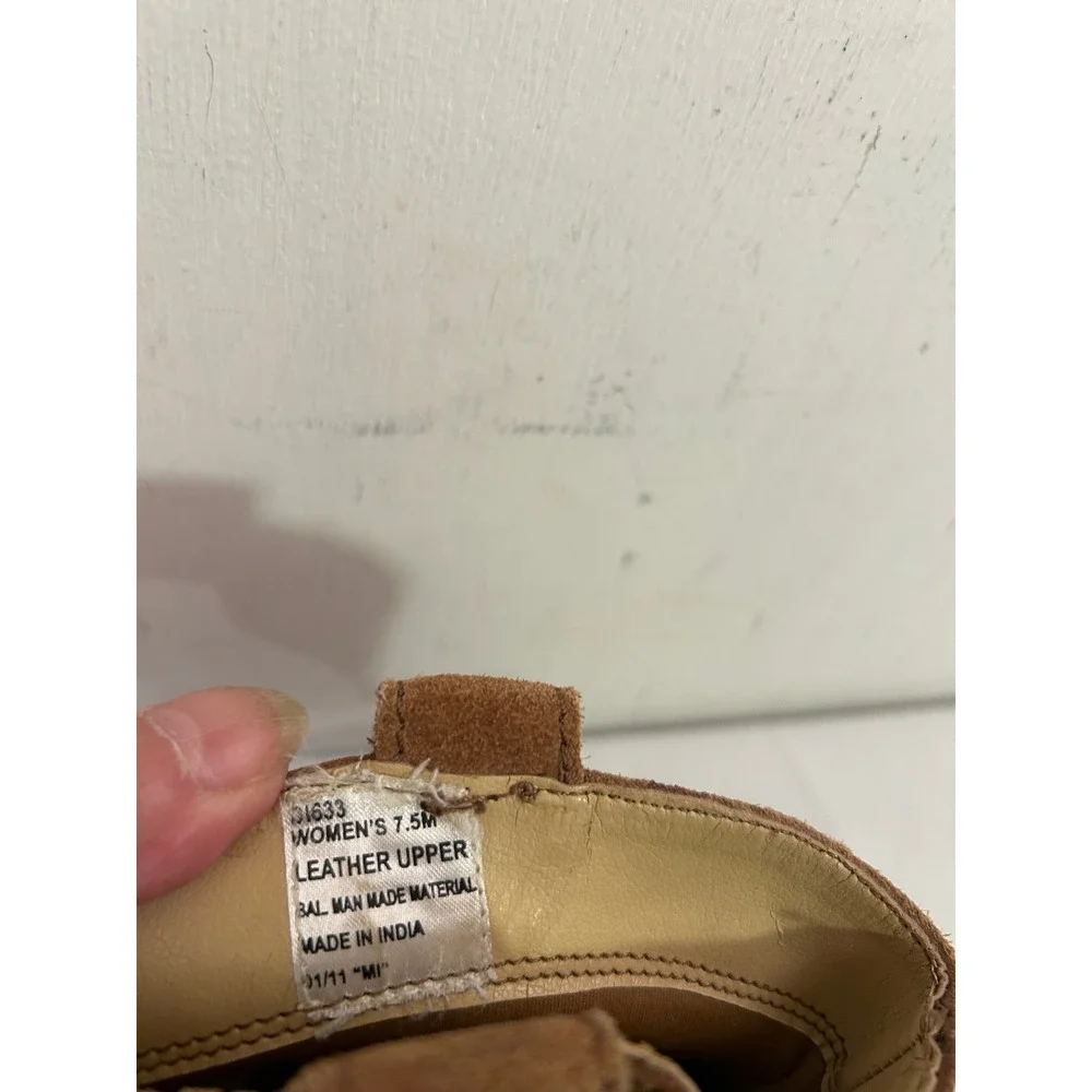 Unbranded outsole provides