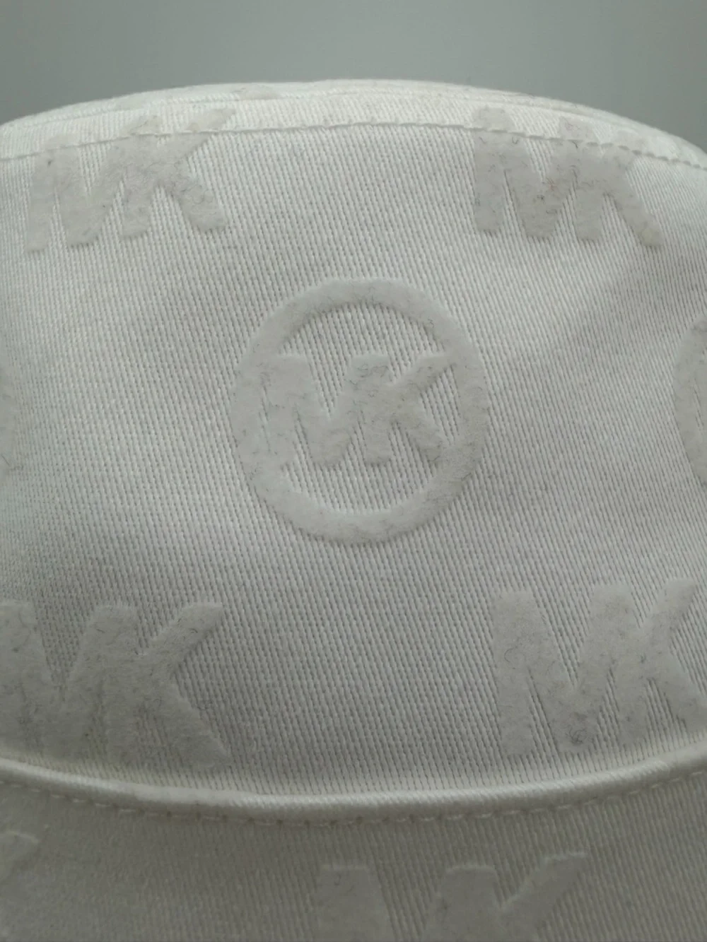 Michael Kors reposhing this