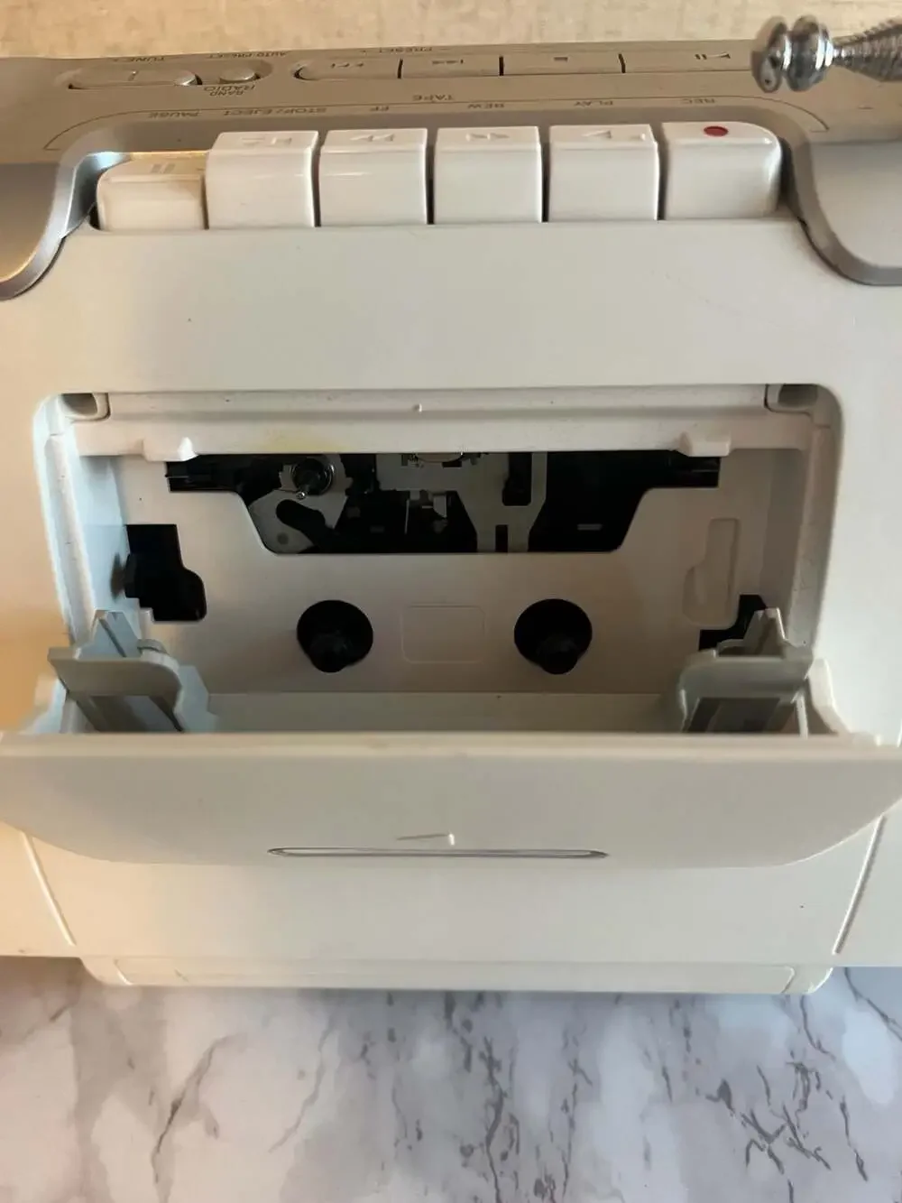 Sony cfd e100