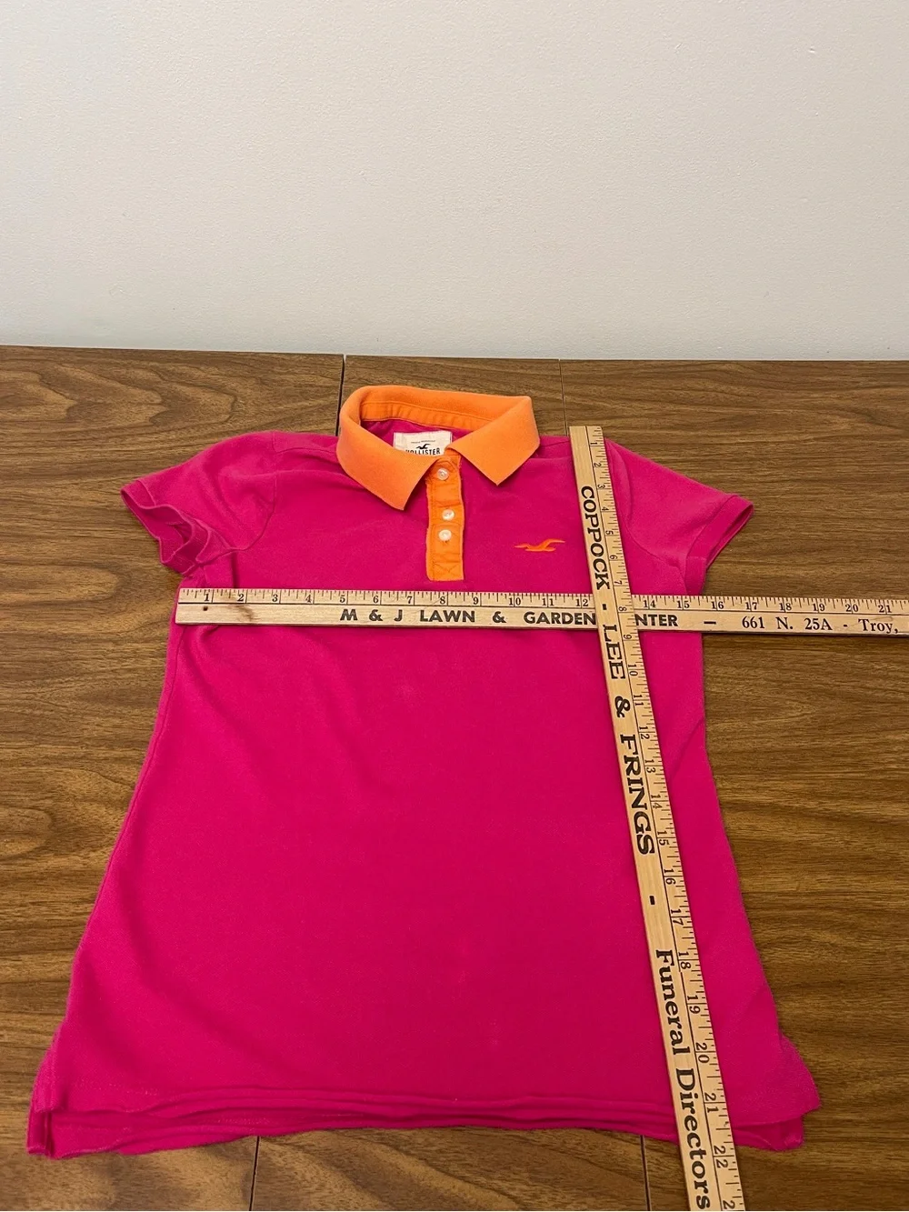 Hollister brand size
