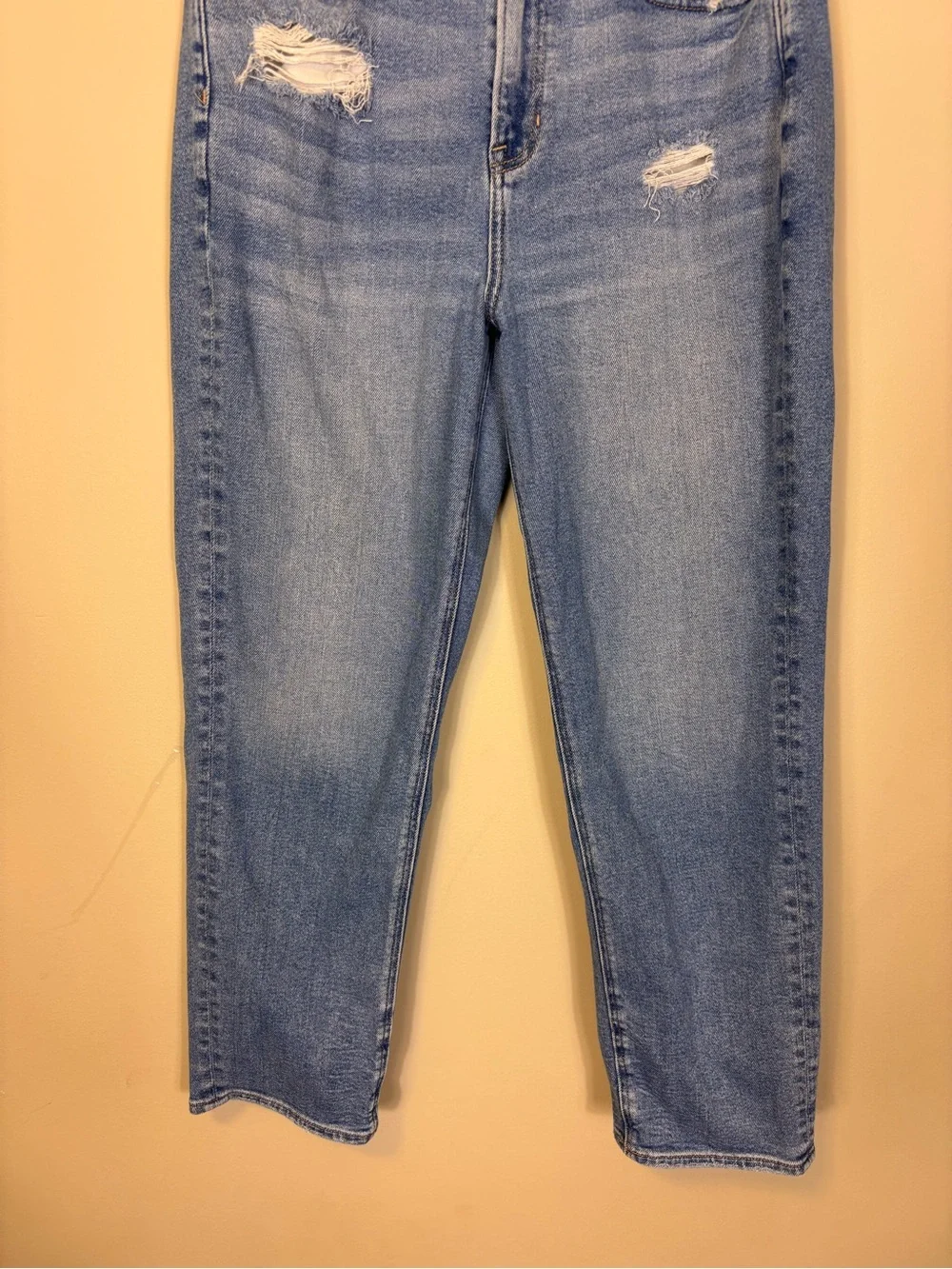 American Eagle Outfitters 10 distressed