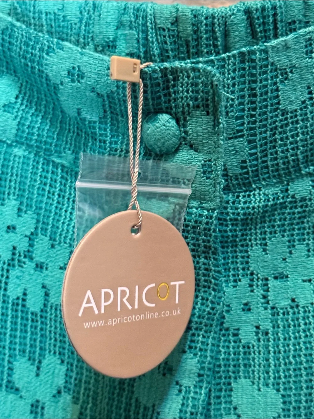 APRICOT waist texture