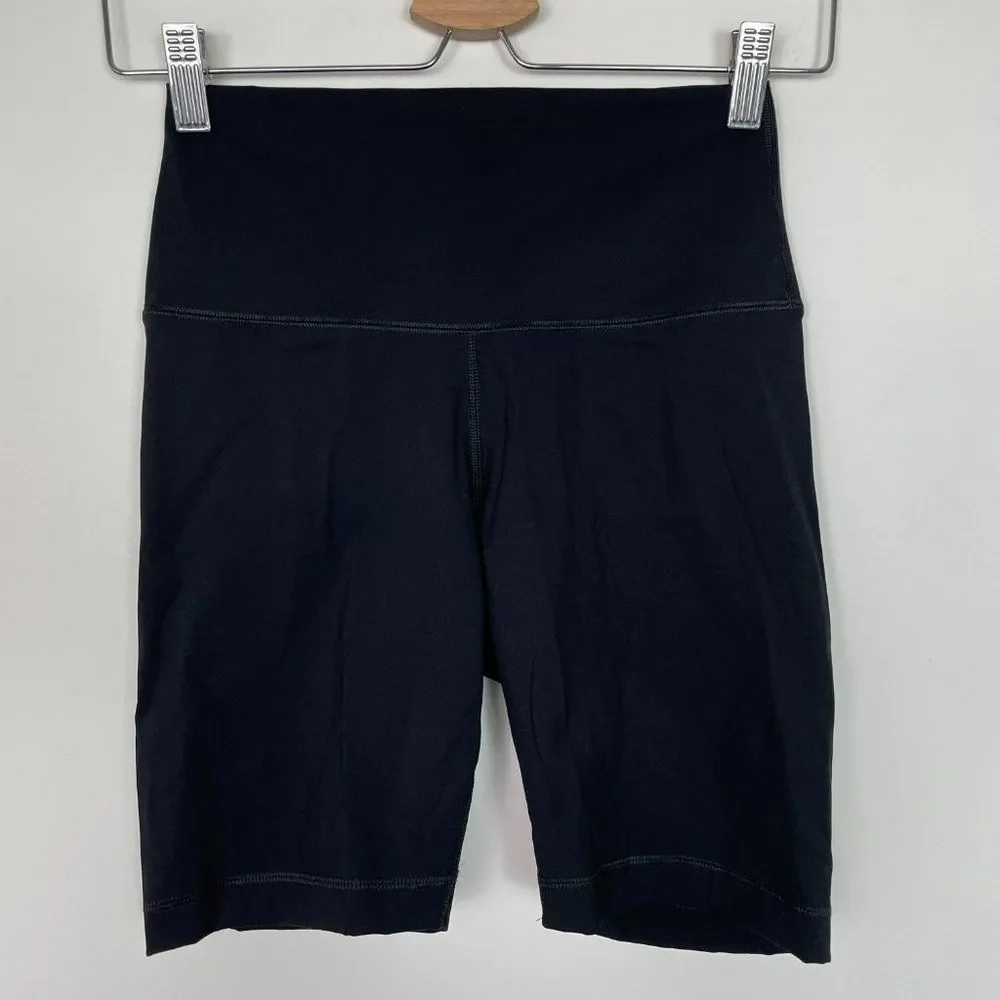 Everlane perform high