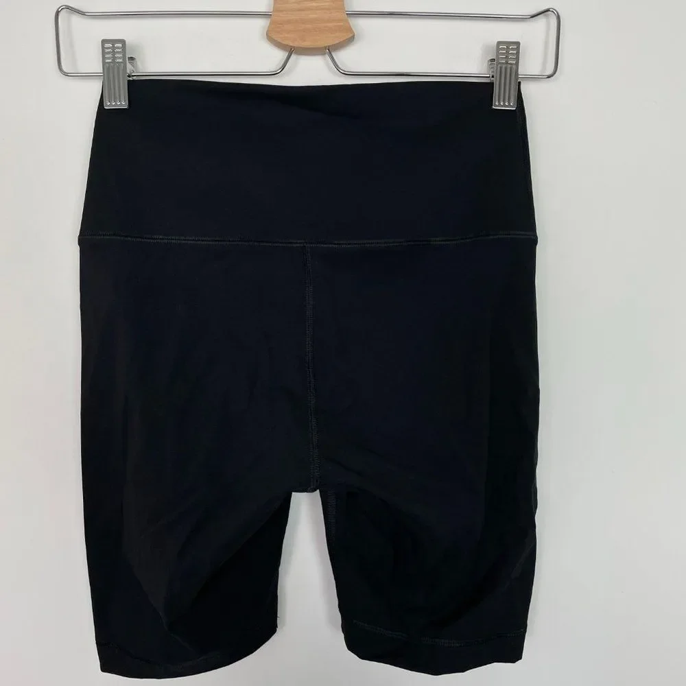 Everlane perform high