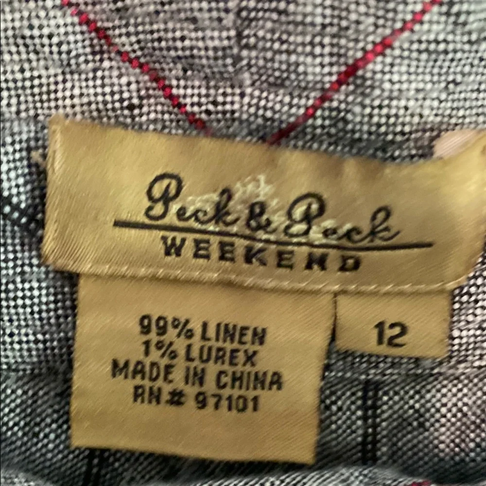Peck & Peck stylish linen